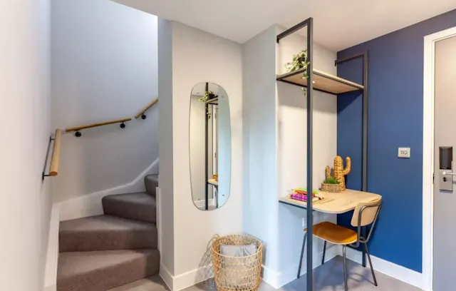 Mezzanine Apartment room image 2