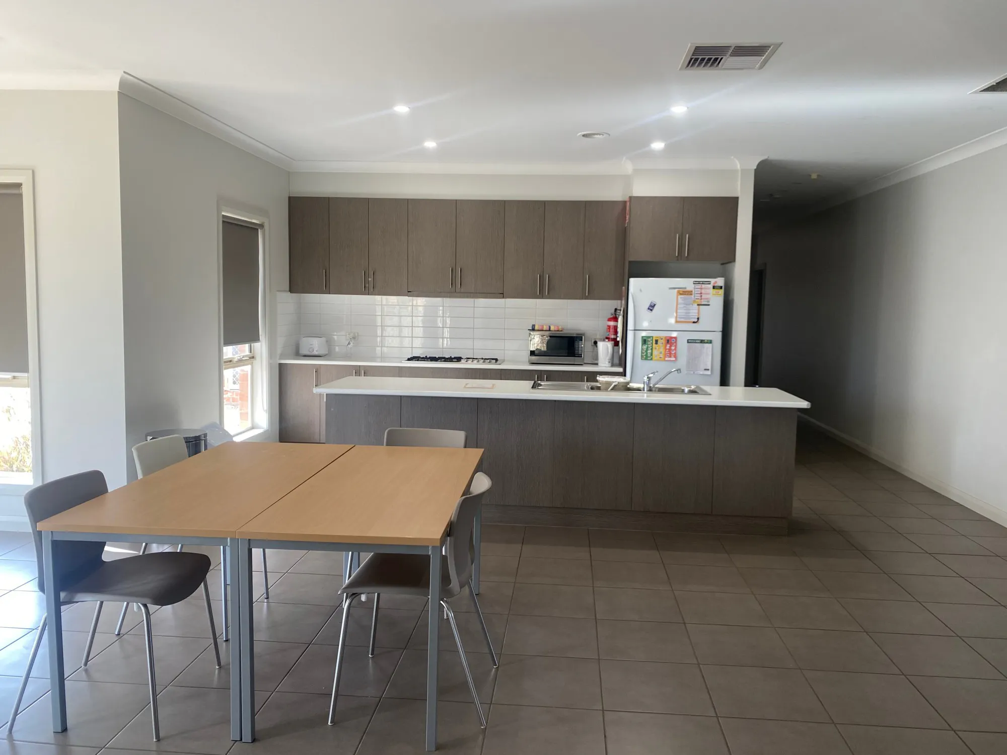 Single Room Mildura KITCHEN 1