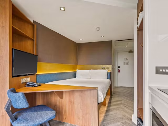 roomzzz-london-stratford-london-Neo Studio-1
