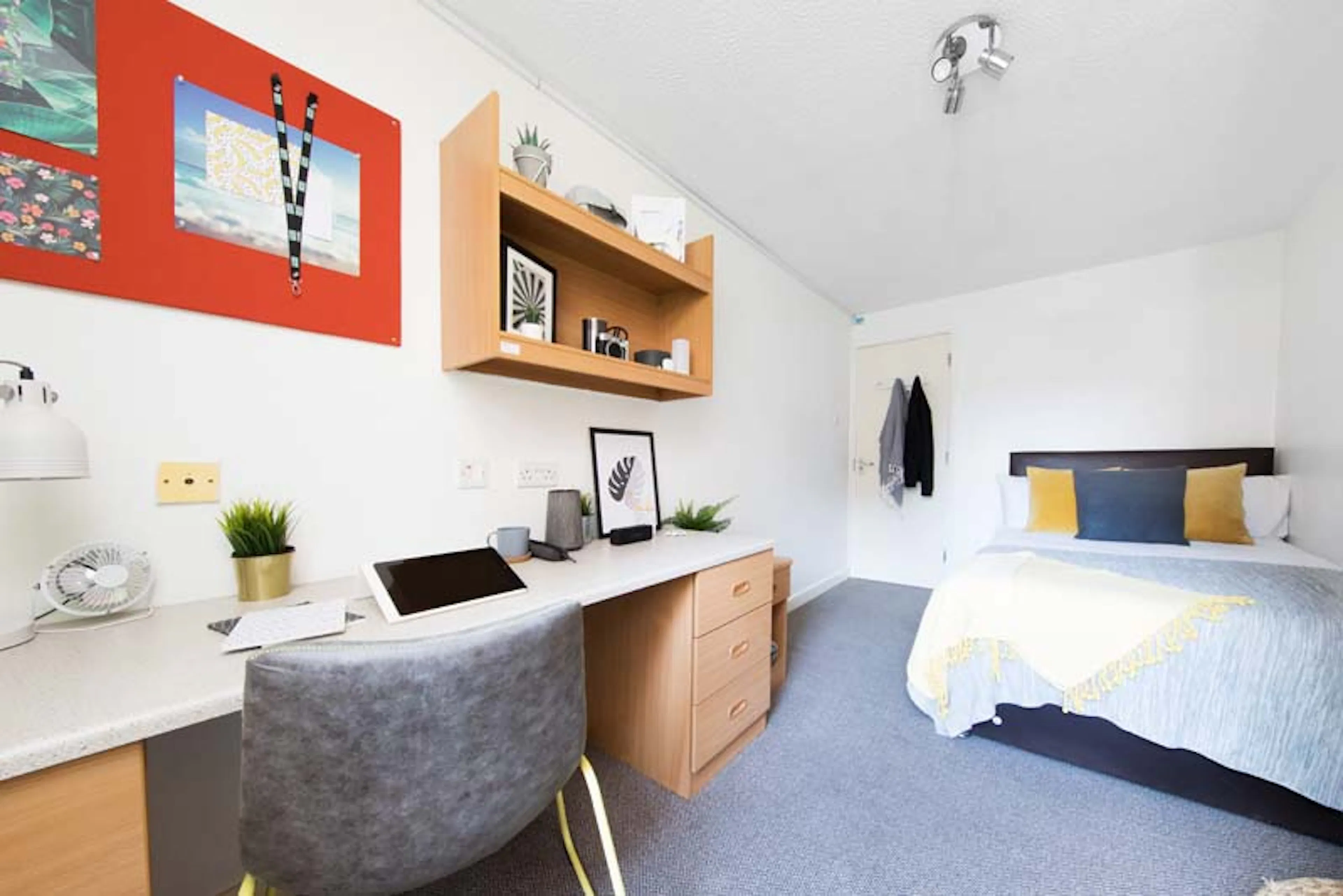 Non En-Suite, Premium Range 1 ROOM 1