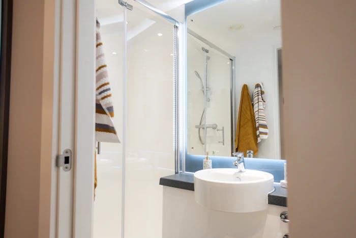 Ensuite