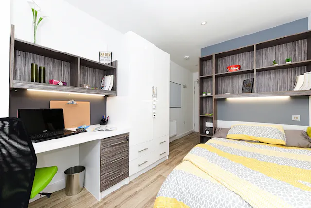 Ensuite room image 2