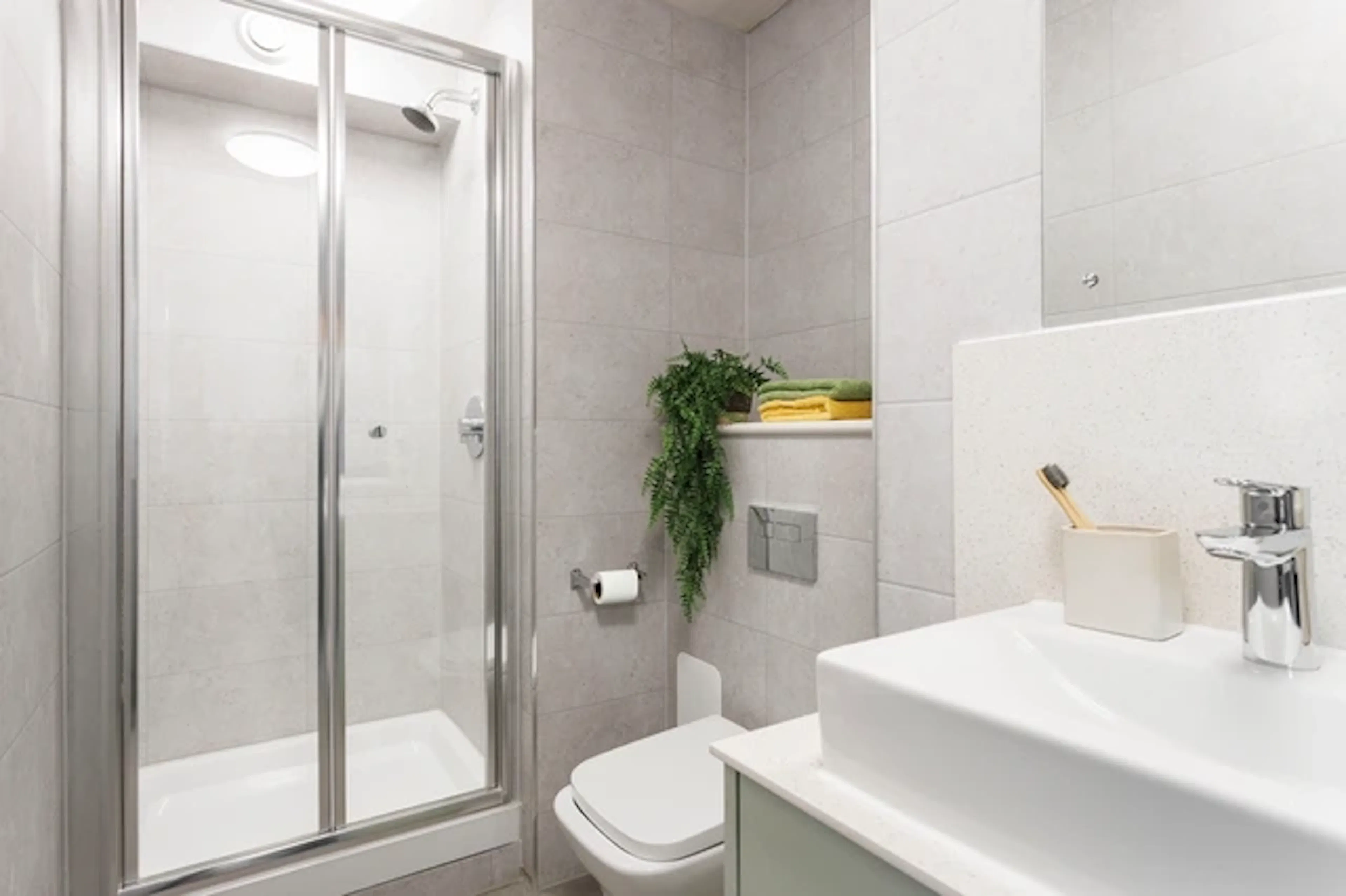 Non Ensuite Standard Double BATHROOM 2