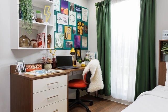 Non Ensuite: Two Bed Flat Standard Double