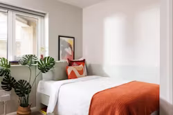 bridge-house-edinburgh-edinburgh-Partly Accessible Non Ensuite Double