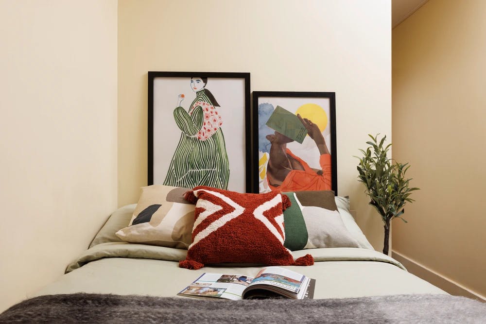 En-Suite, Premium Range 1