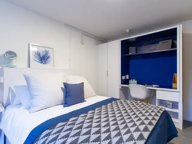 One Bed Apartment room image 2