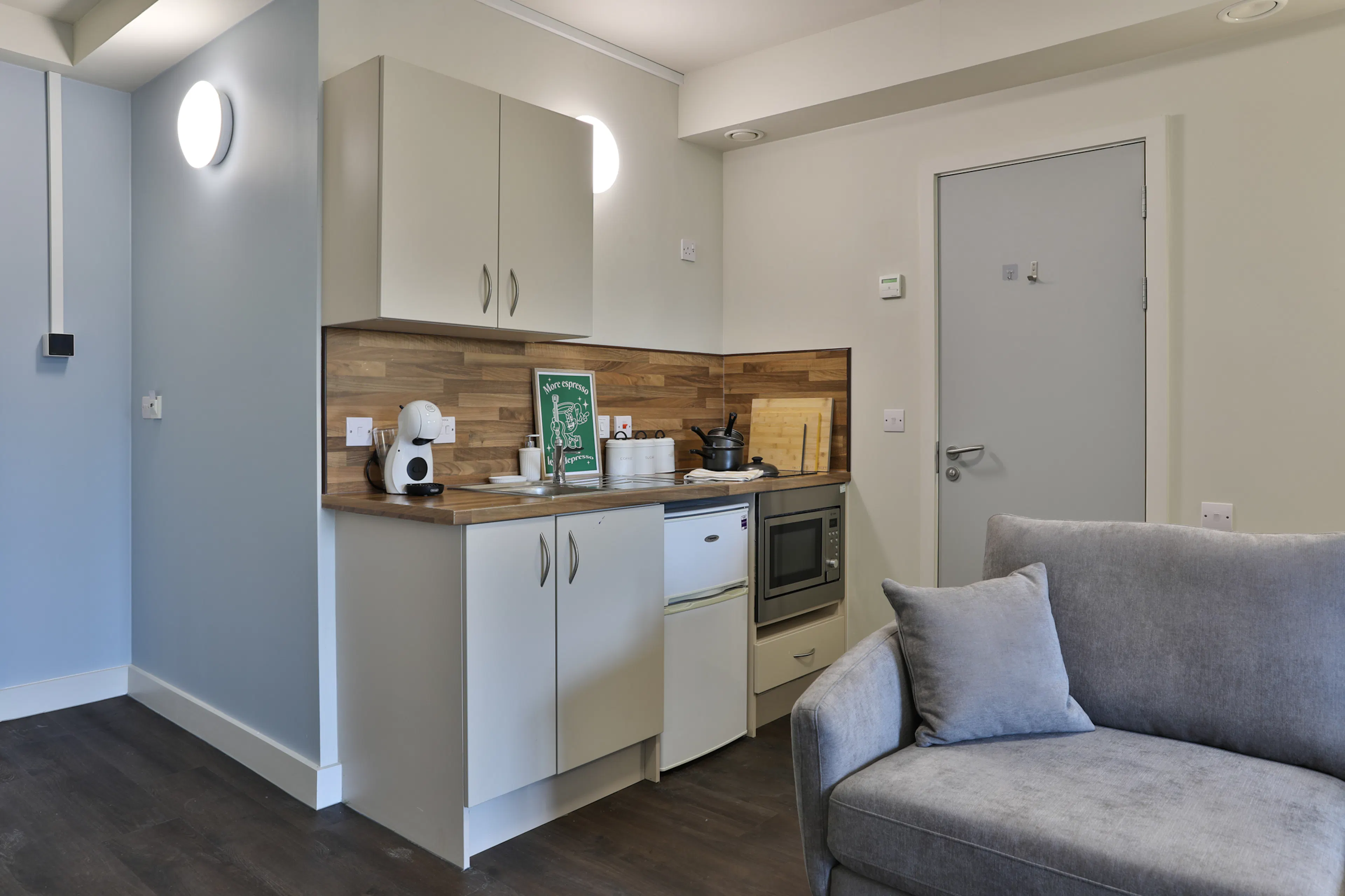1 Bedroom Apartment KITCHEN 4