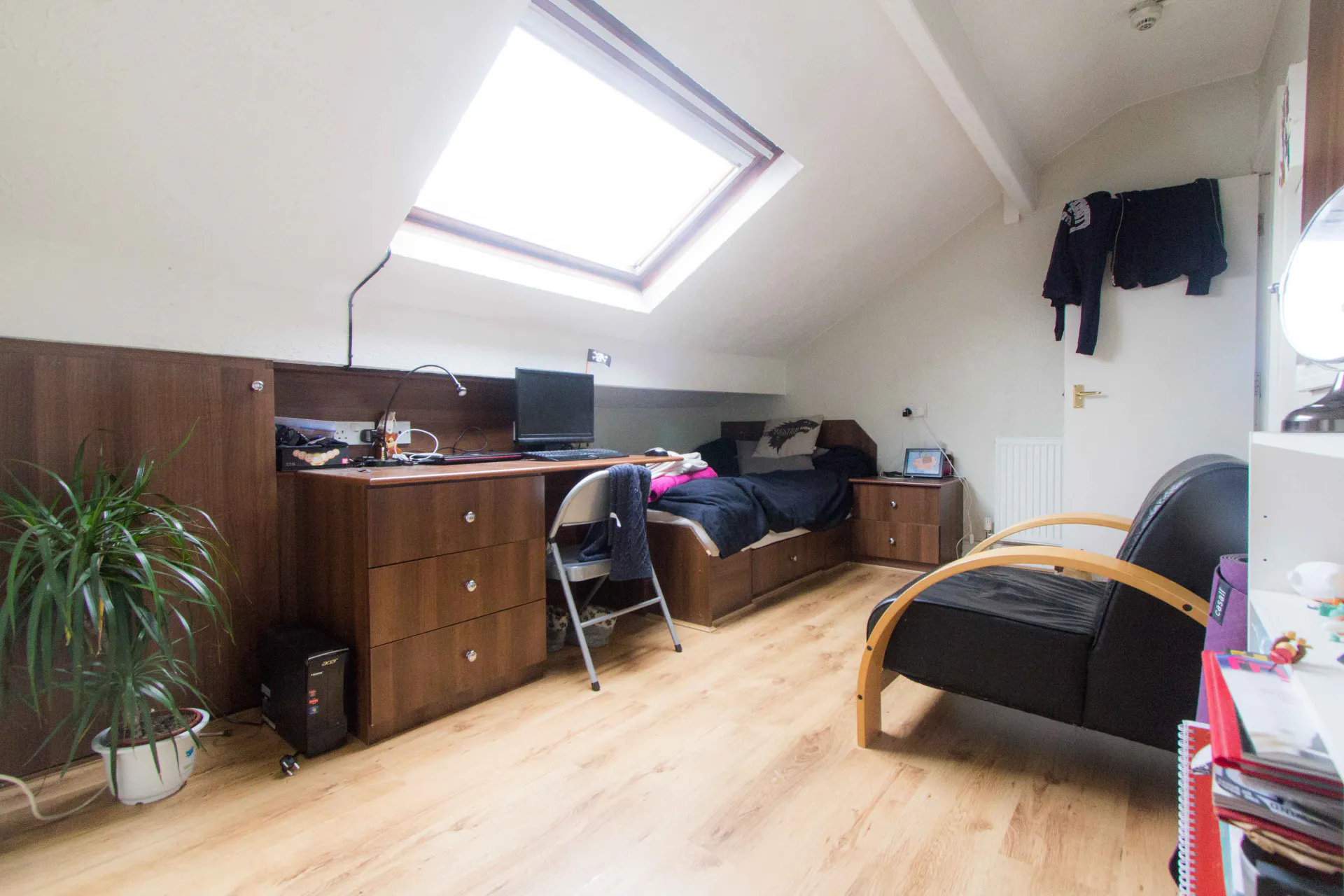 168 Burley Road-Leeds-ROOM-1