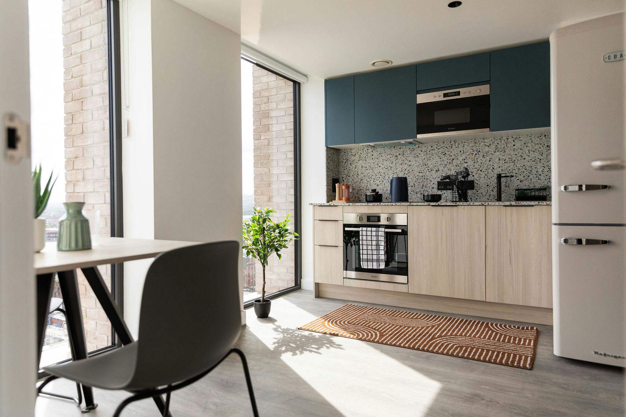 One Bed Apartment, Floors 11-16