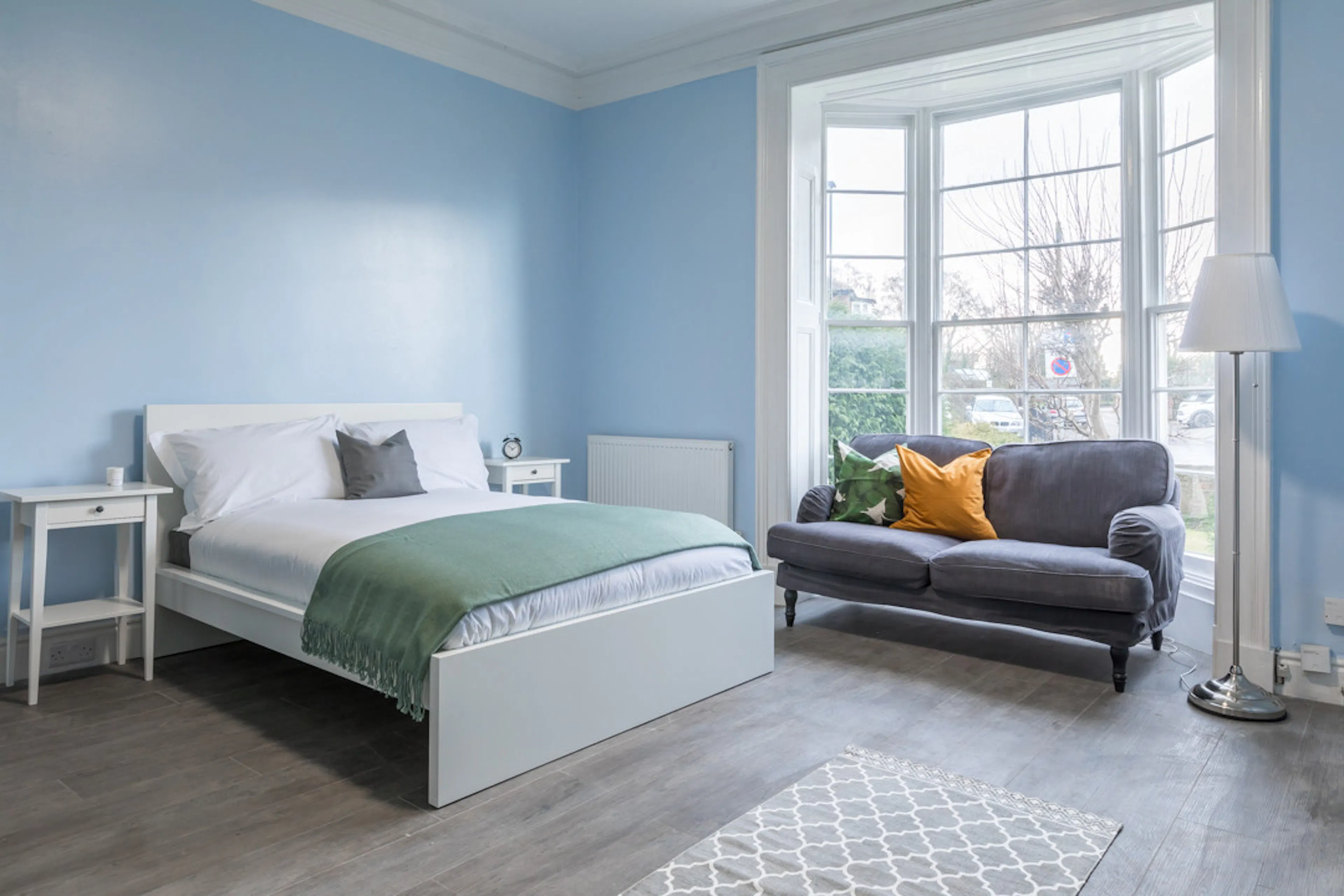 One-Bed Apartment ROOM 2