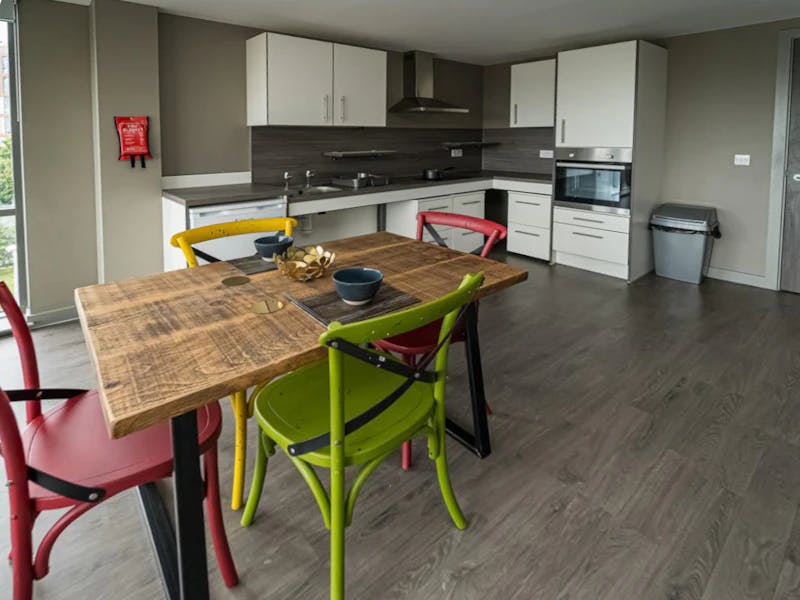 One Bedroom Apartment