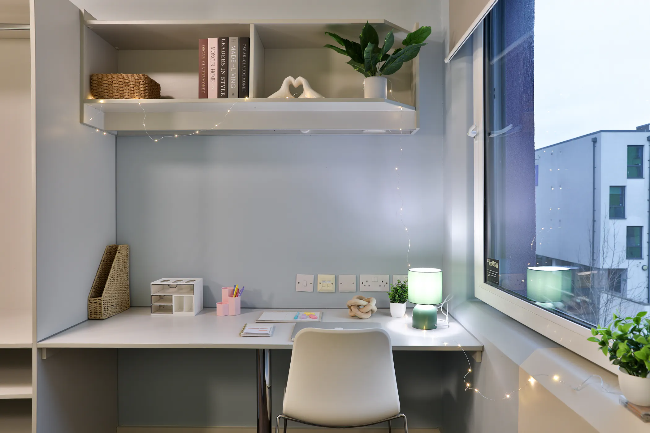 Bronze En-Suite