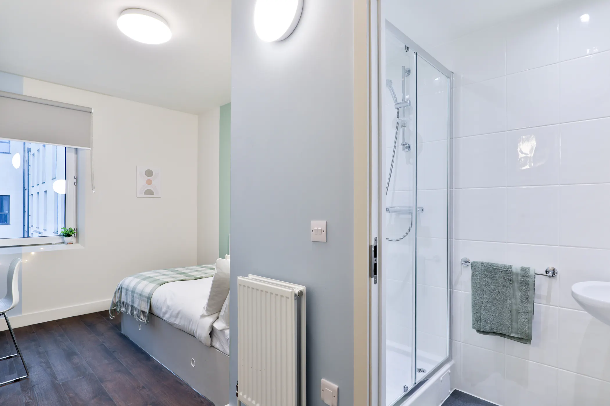 Bronze En-Suite