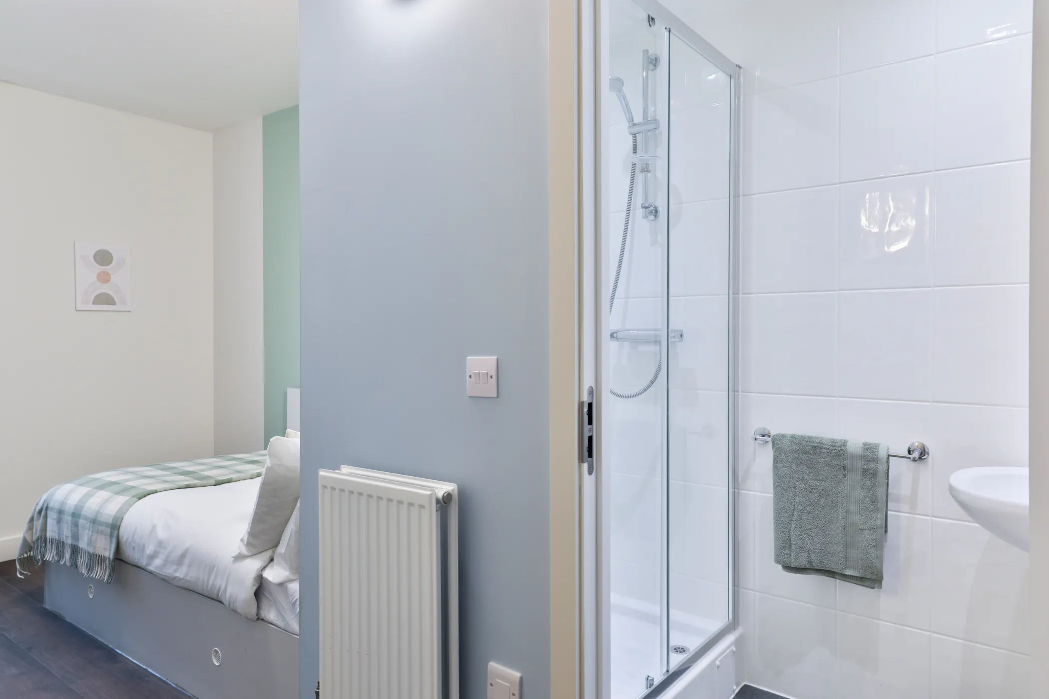 Bronze En-Suite