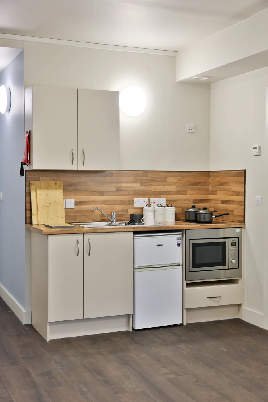 1 Bedroom Apartment