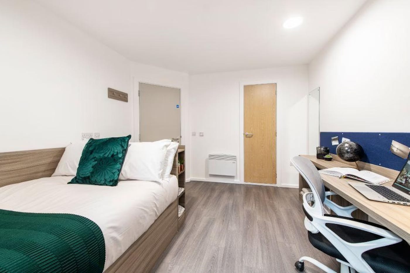 One Bedroom Apartment