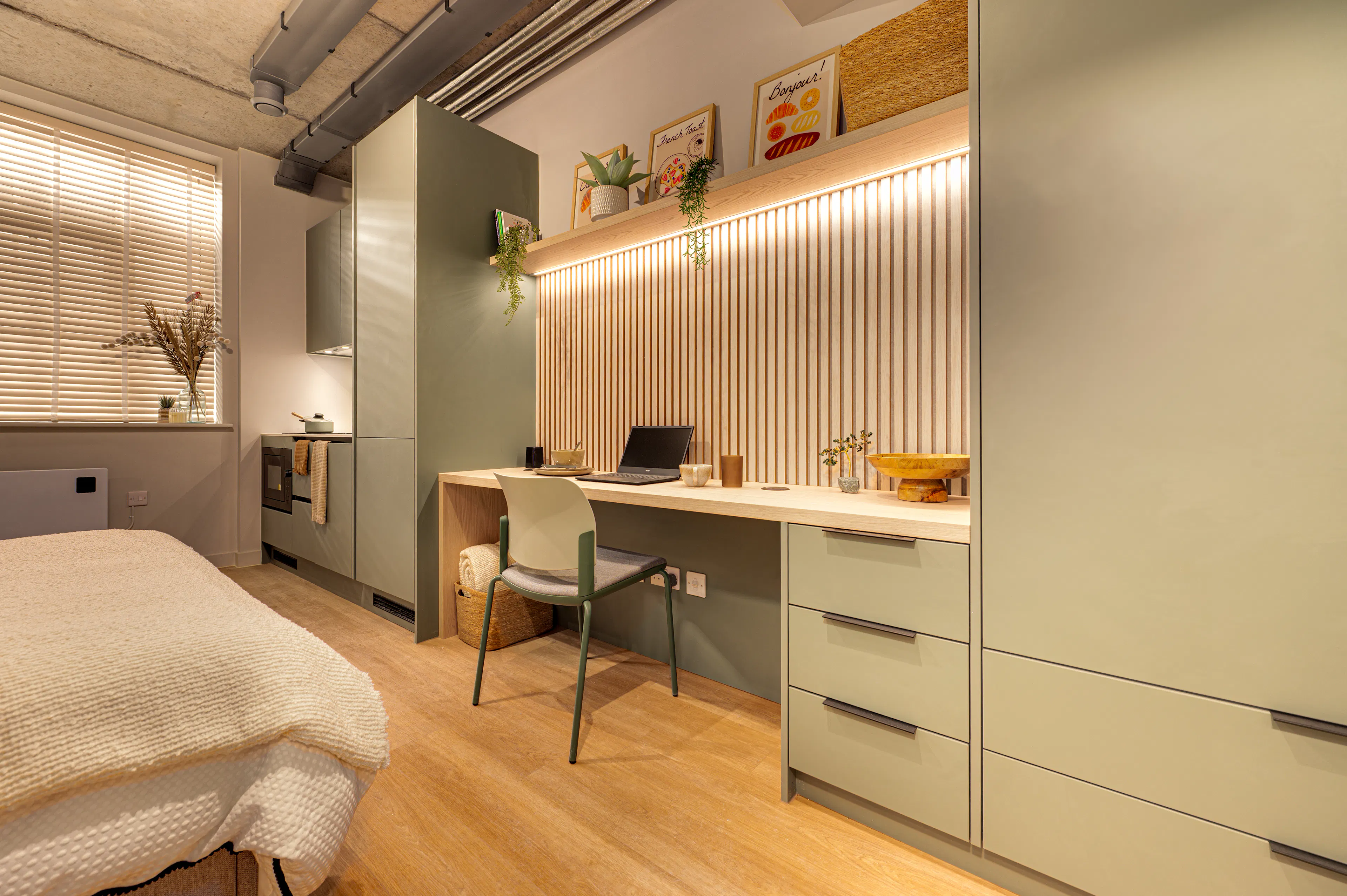 ROOM ROOM 3
