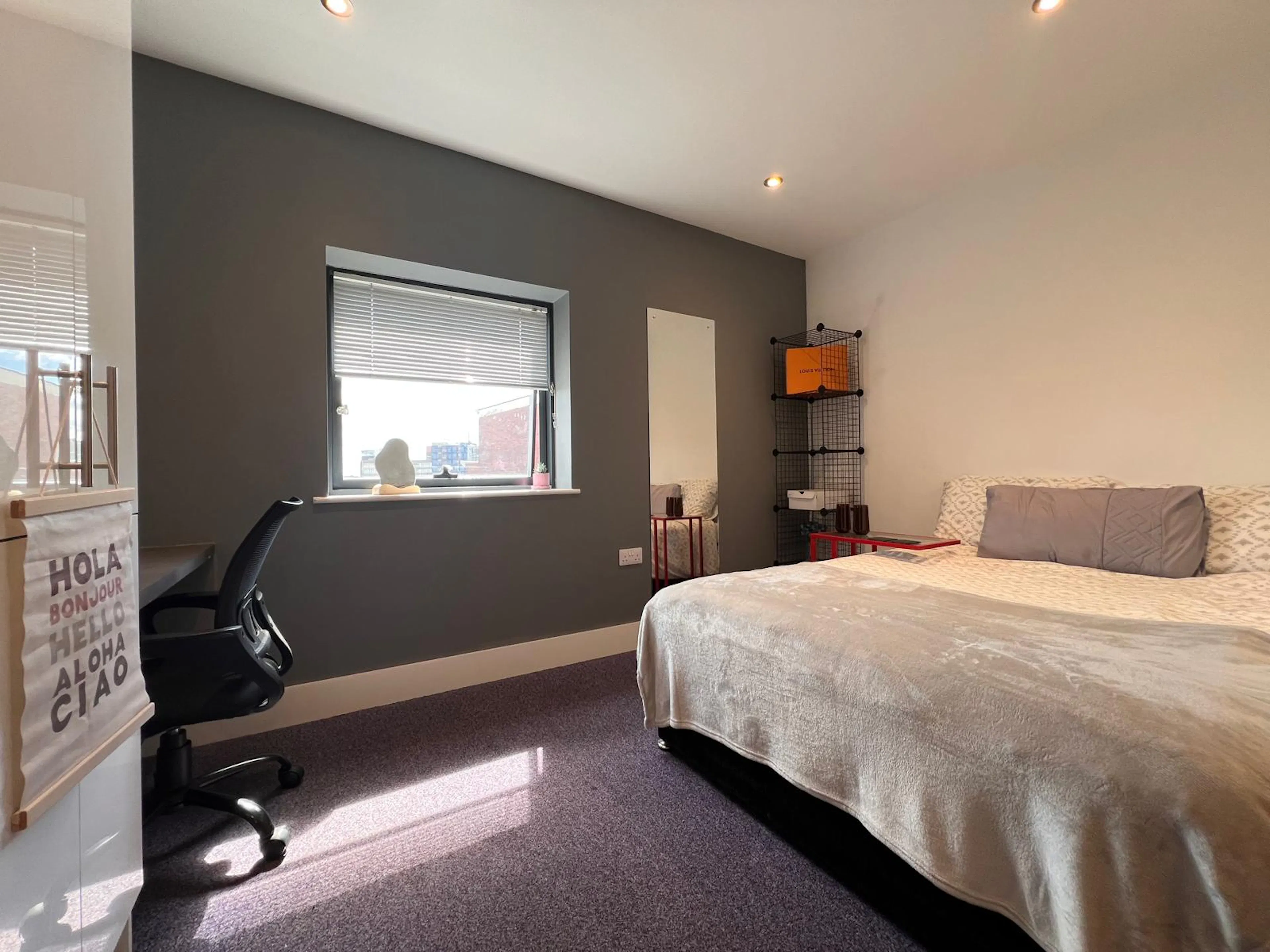 Studio-Gold ROOM 2