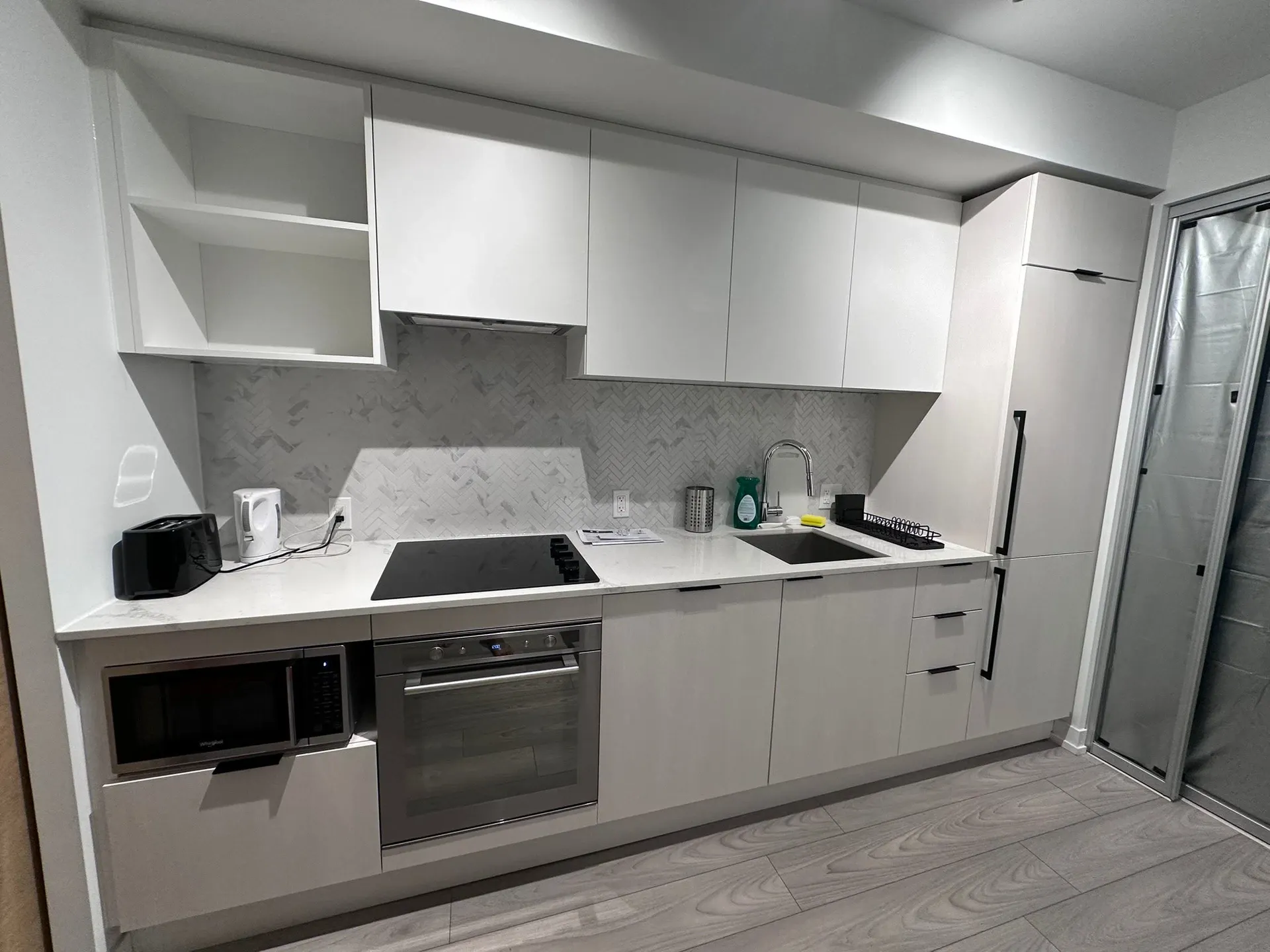 Den Room KITCHEN 2