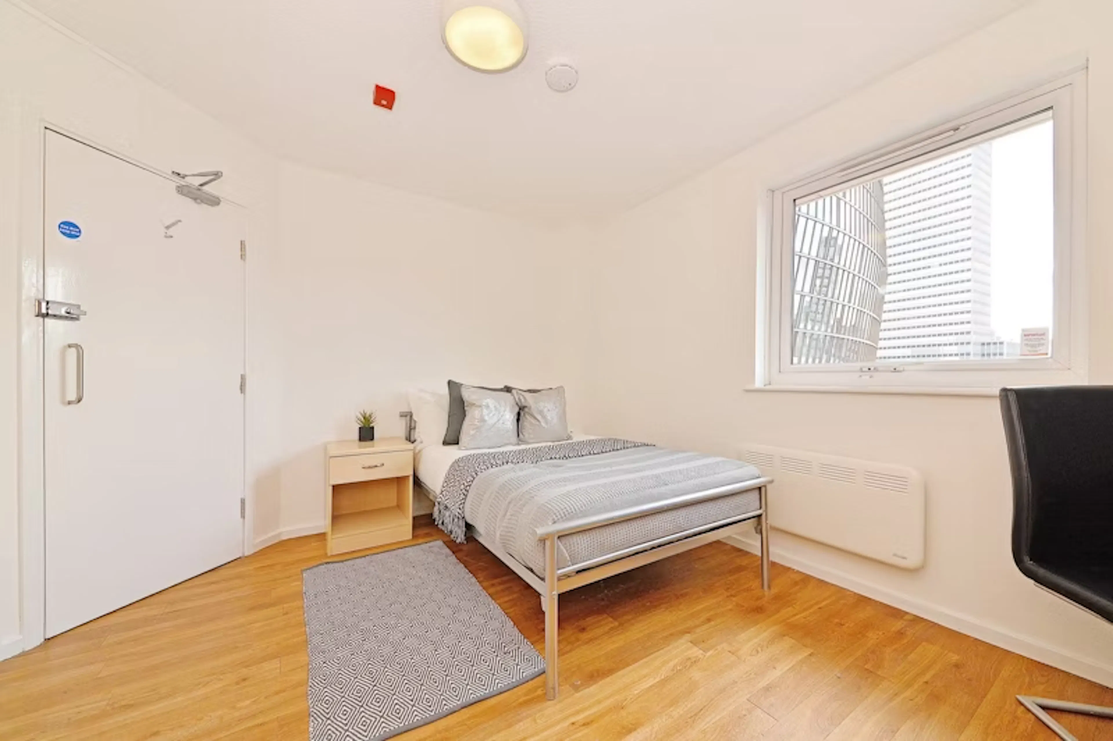 Platinum  ROOM 2