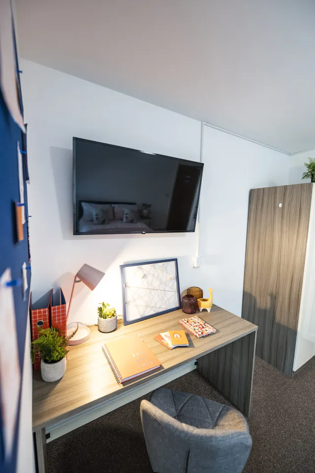 PLUS Superior Double Studio room image 2
