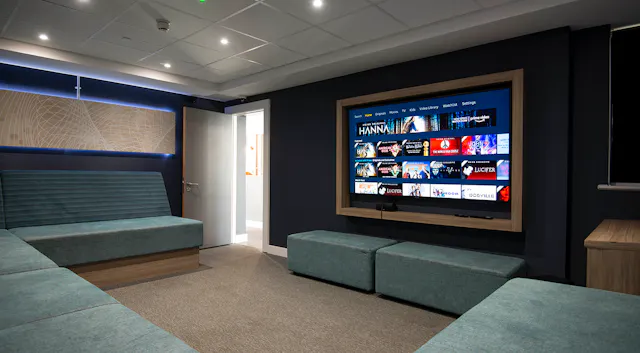 Premium ensuite room image 1