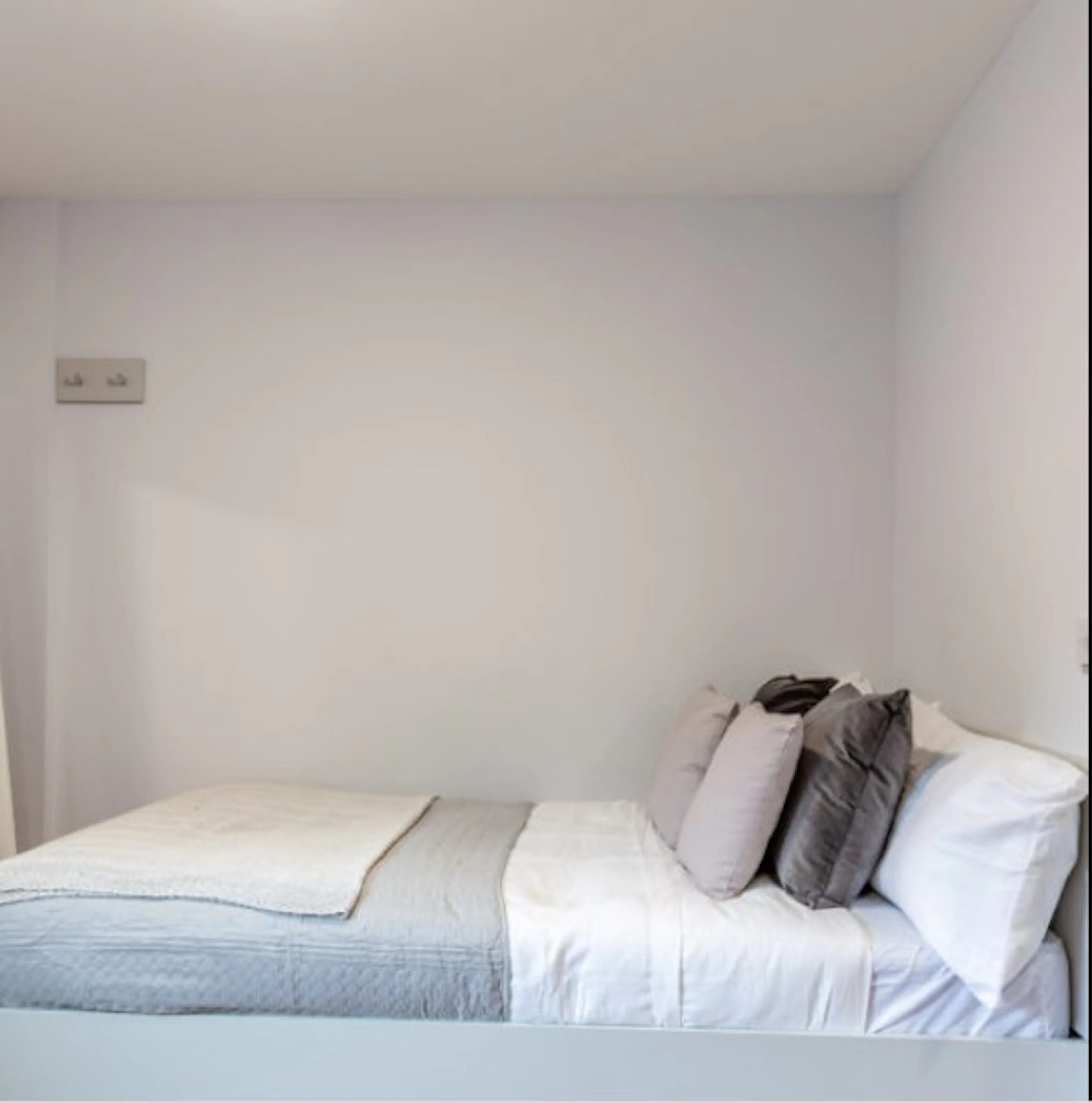 Deluxe Studio ROOM 3