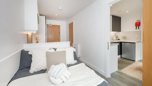 Two Bed Club Apartment room image 1