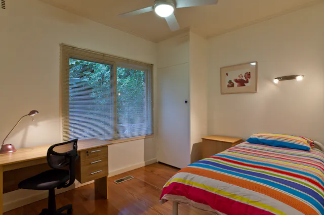 Small Room room image 2