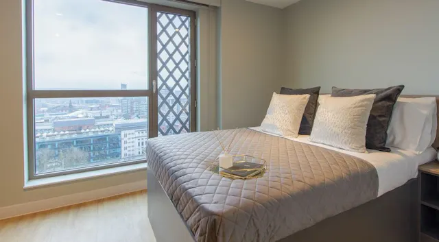 Penthouse 2 Bed Apartment room image 1