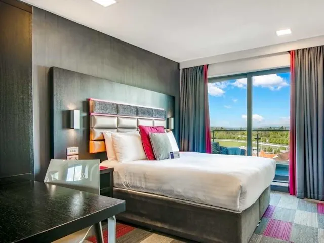 Penthouse Suite room image 1