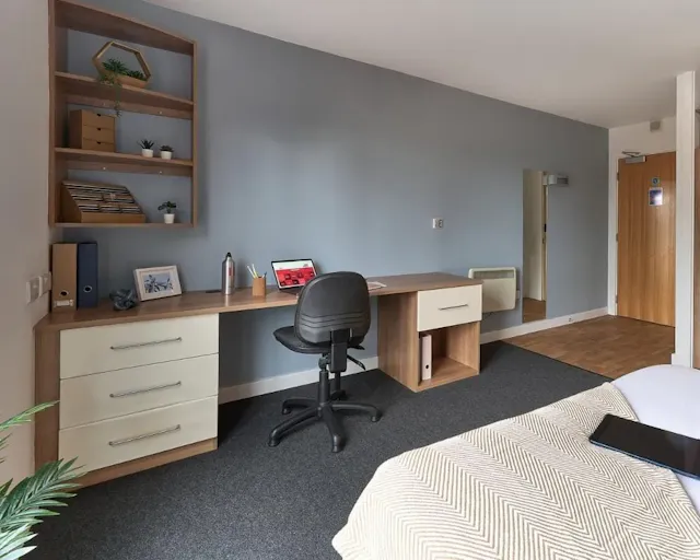 Platinum Ensuite room image 2