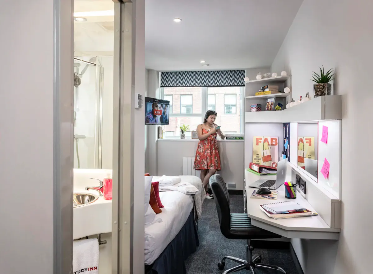 Platinum En-suite Serviced Apartment ROOM