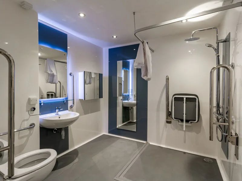 Platinum En Suite