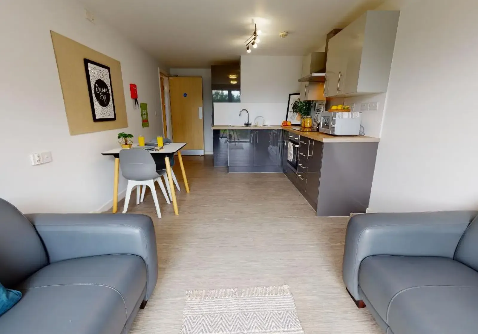 Platinum En Suite