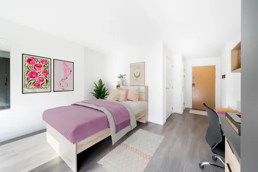 Platinum Ensuite Mid