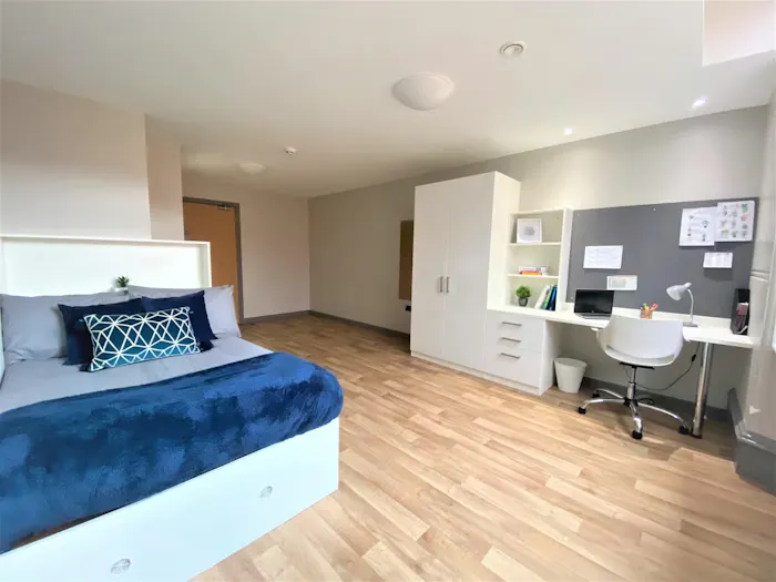 Platinum Ensuite (Accessible)