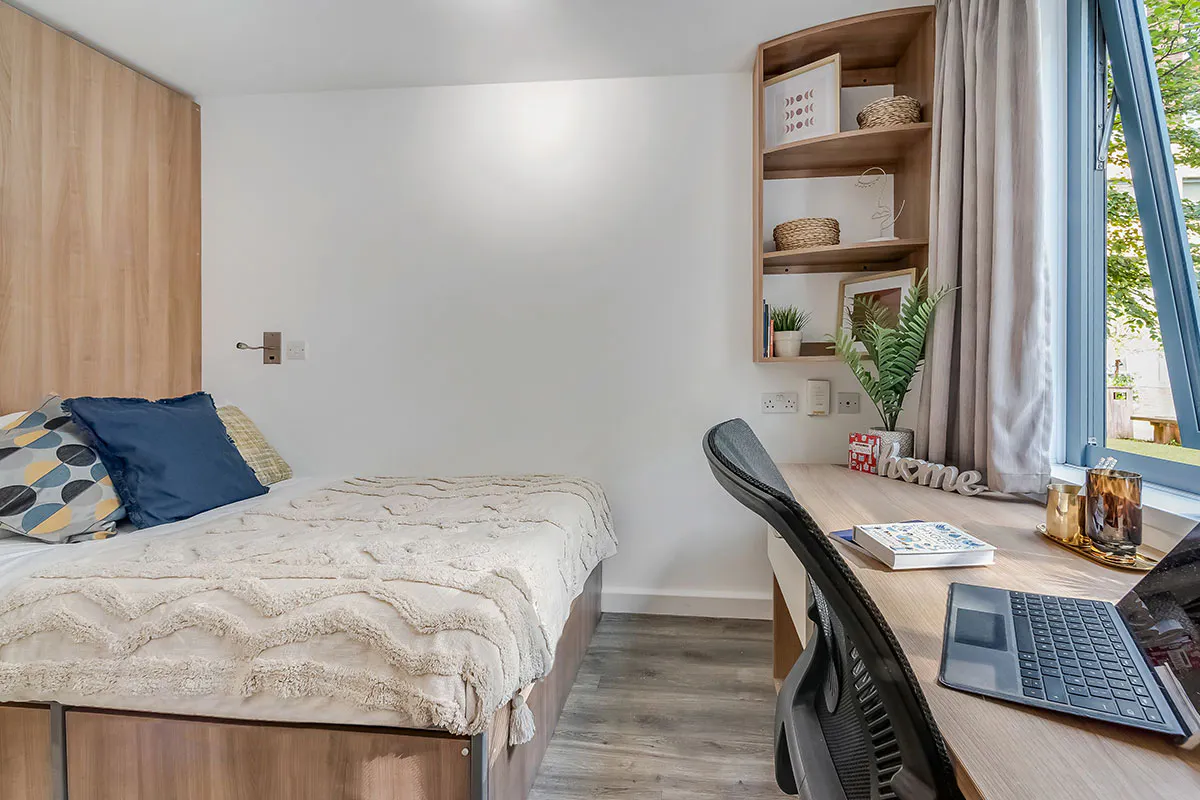 Platinum Ensuite Mid Level ROOM