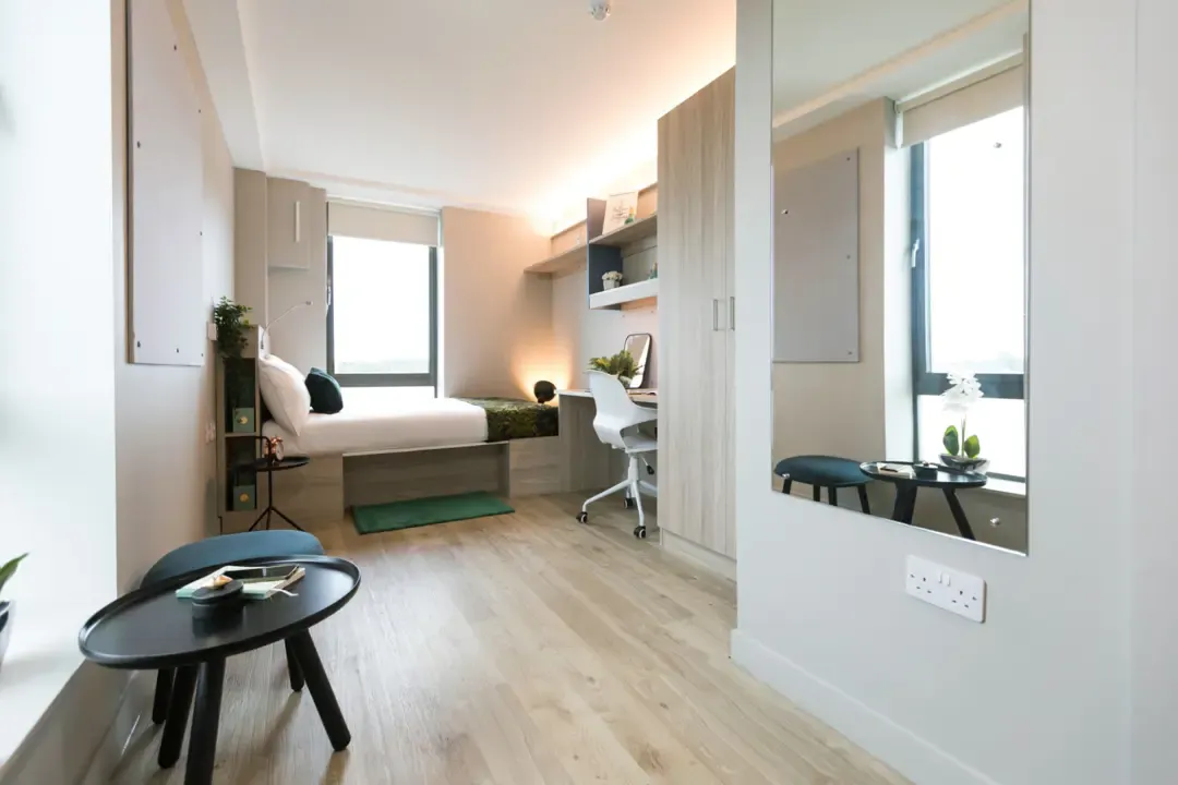 Platinum Ensuite