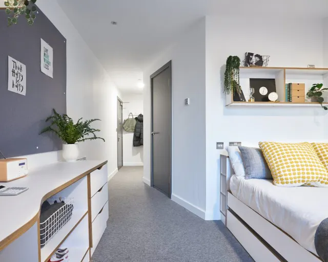 Platinum En-suite room image 1