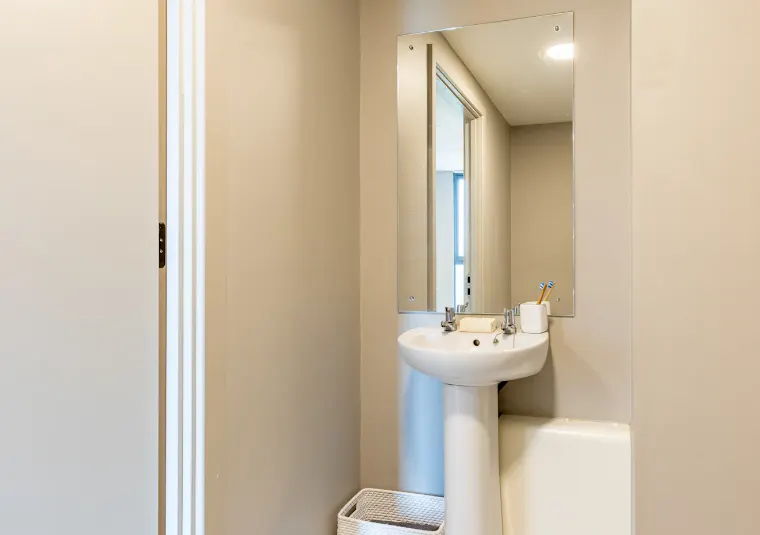 Platinum Deluxe Studio Floors 1-6