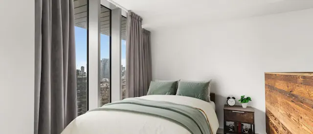 Platinum Studio Penthouse room image 1