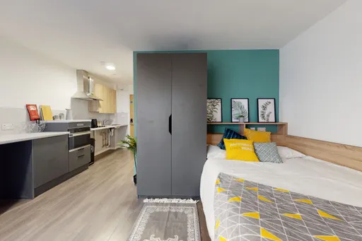 Platinum Studio Mid Level