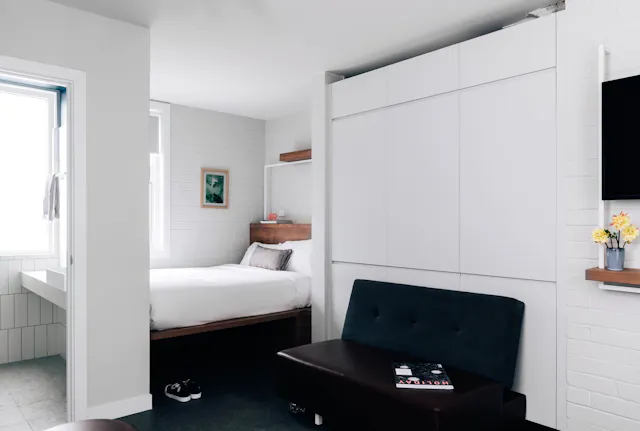 Plus room image 2