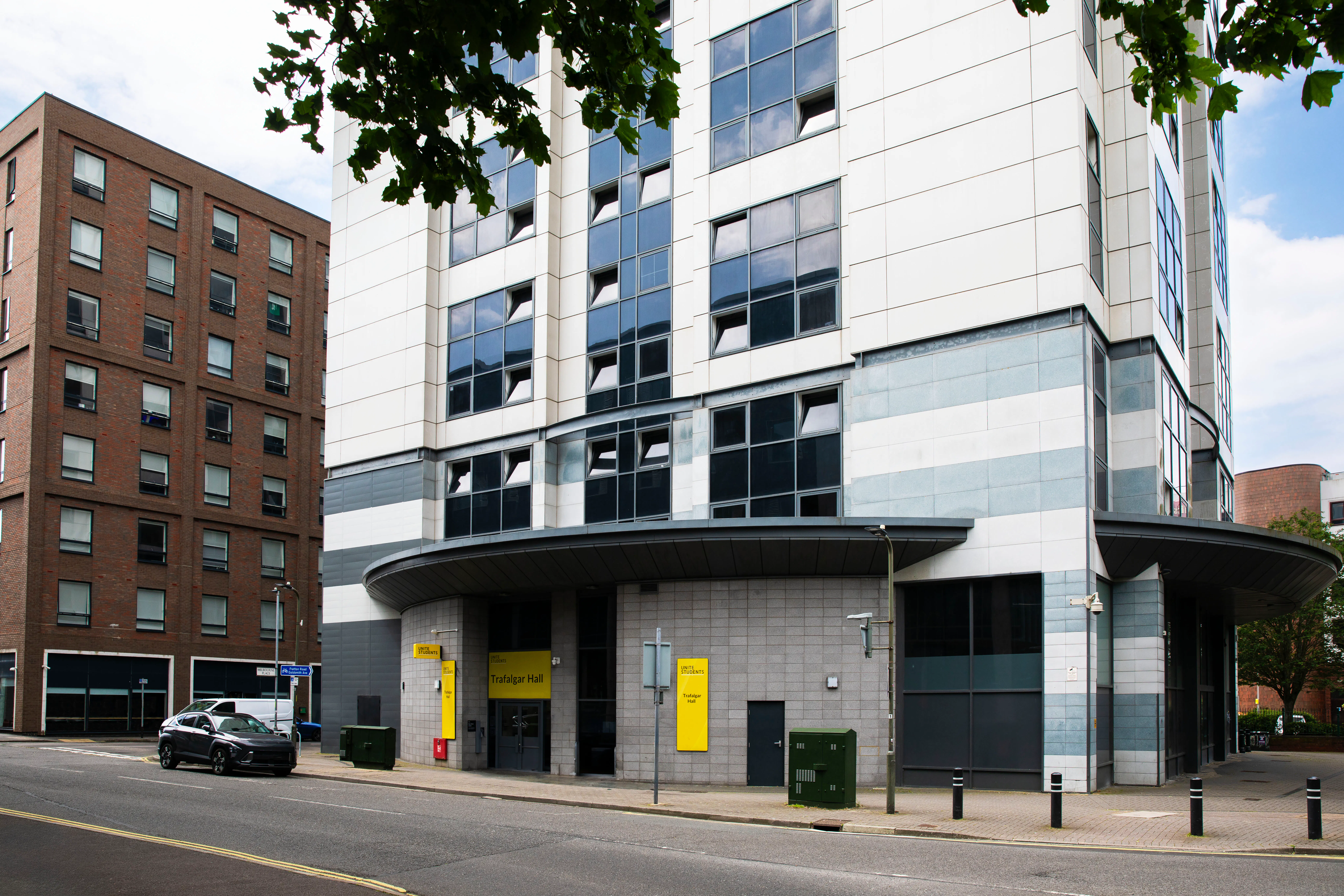 BUILDING