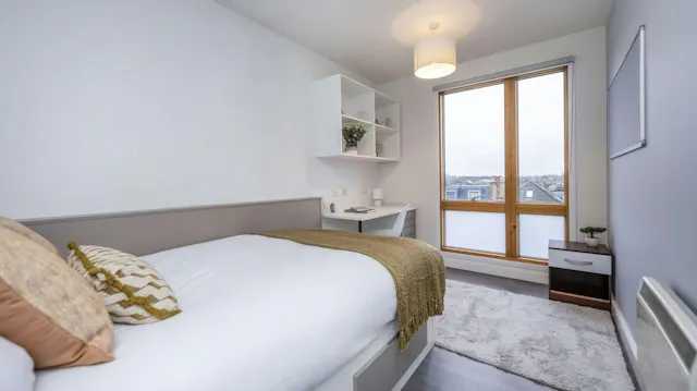 Premier Ensuite room image 3