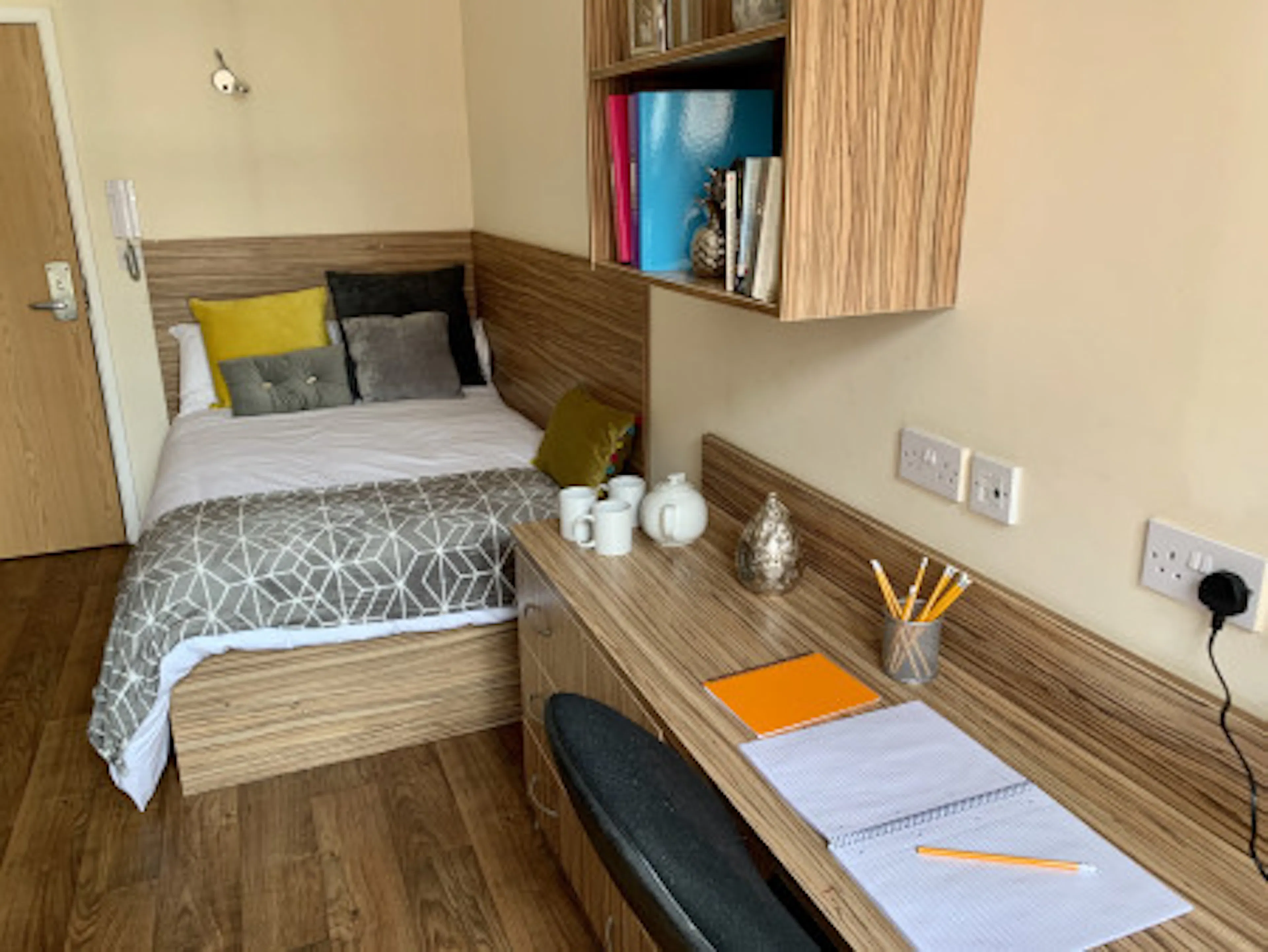 Premier Skylight En-suite ROOM 2