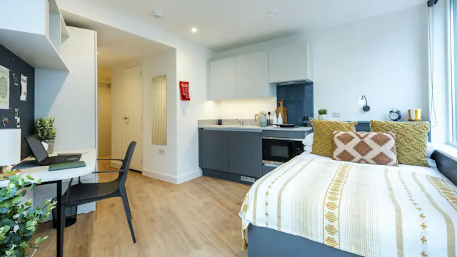 Premium Corner Studio room image 1