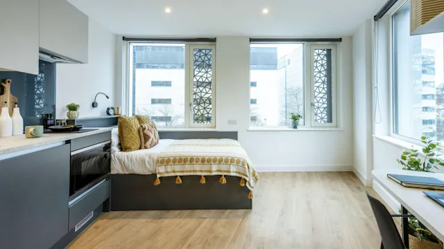 Premium Corner Studio room image 2